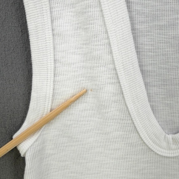 ENZA COSTA Textured Rib Sleeveless U Neck Tank Top Womens XS White Quite Luxury - Picture 15 of 16